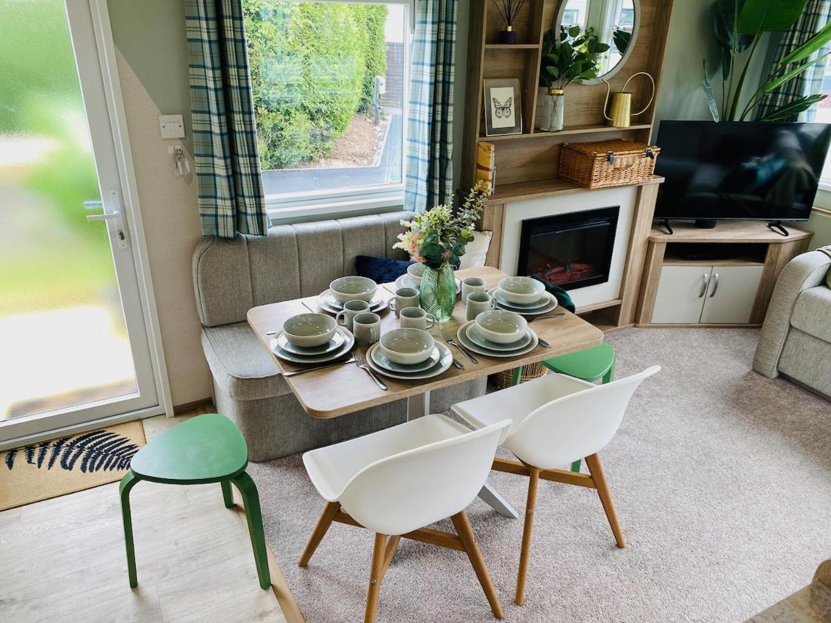 The Sanctuary Holiday Home - Escape The Ordinary Knaresborough Εξωτερικό φωτογραφία