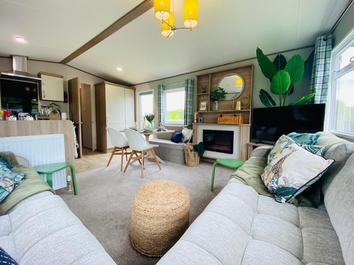 The Sanctuary Holiday Home - Escape The Ordinary Knaresborough Εξωτερικό φωτογραφία