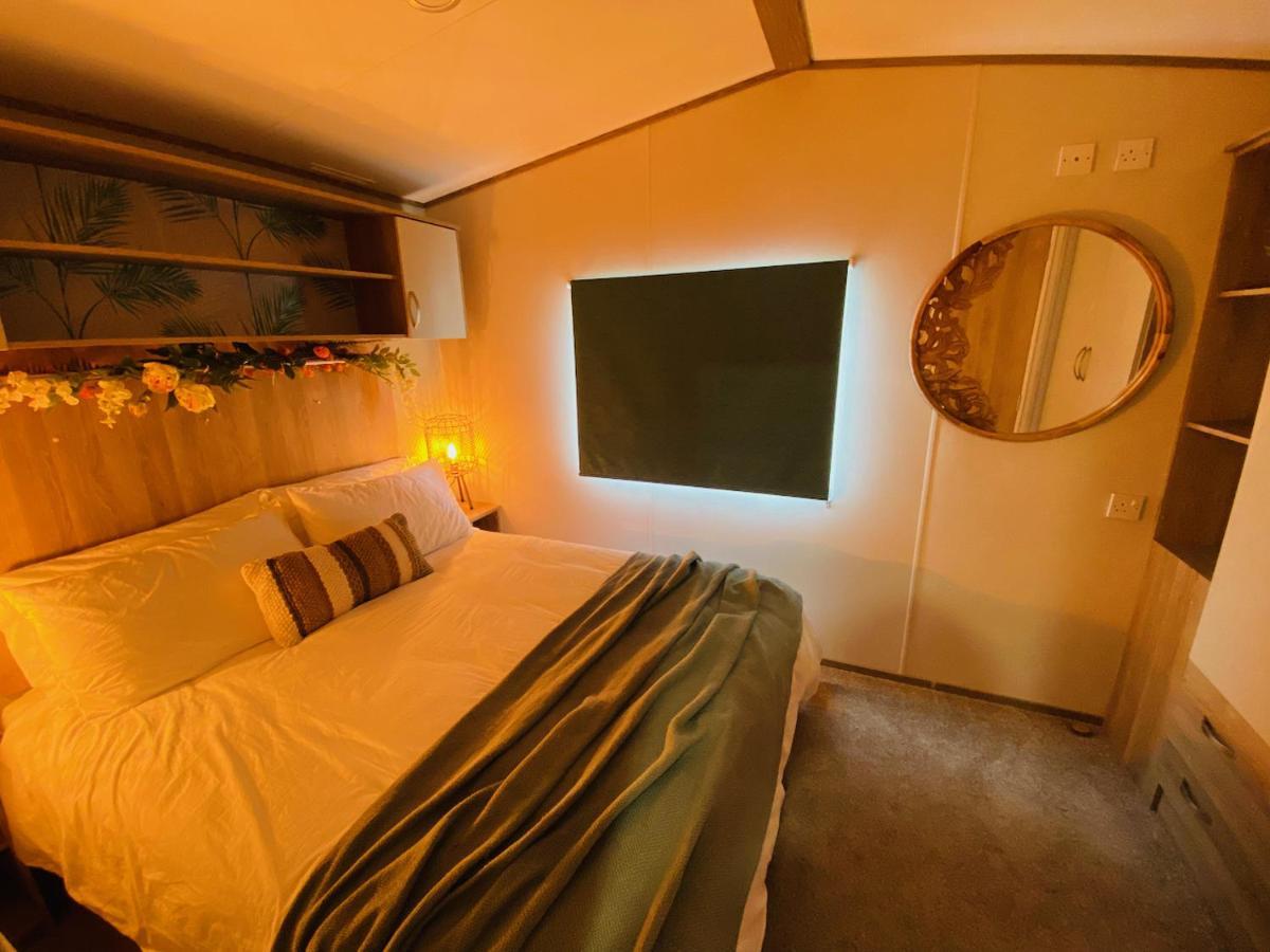 The Sanctuary Holiday Home - Escape The Ordinary Knaresborough Εξωτερικό φωτογραφία