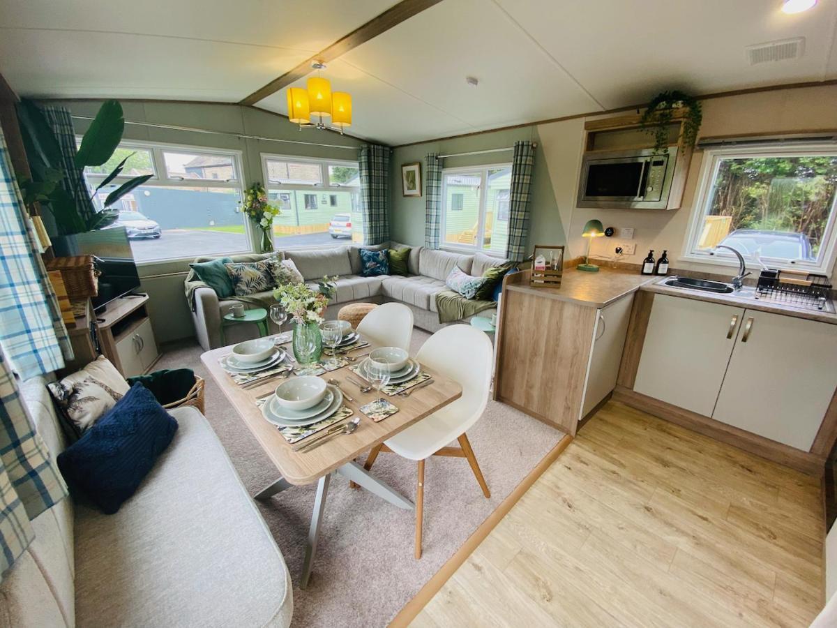 The Sanctuary Holiday Home - Escape The Ordinary Knaresborough Εξωτερικό φωτογραφία