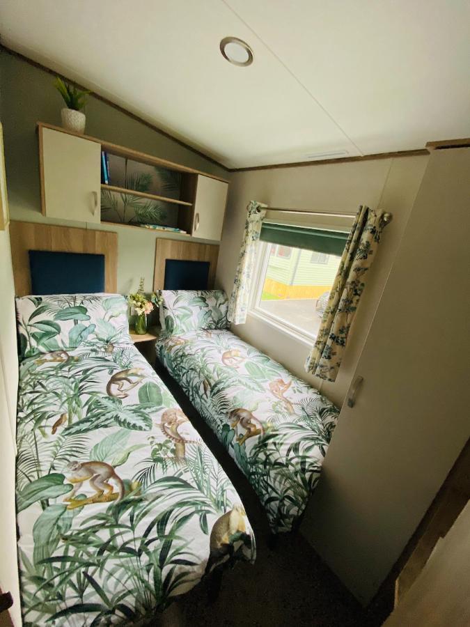 The Sanctuary Holiday Home - Escape The Ordinary Knaresborough Εξωτερικό φωτογραφία