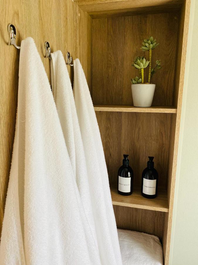 The Sanctuary Holiday Home - Escape The Ordinary Knaresborough Εξωτερικό φωτογραφία