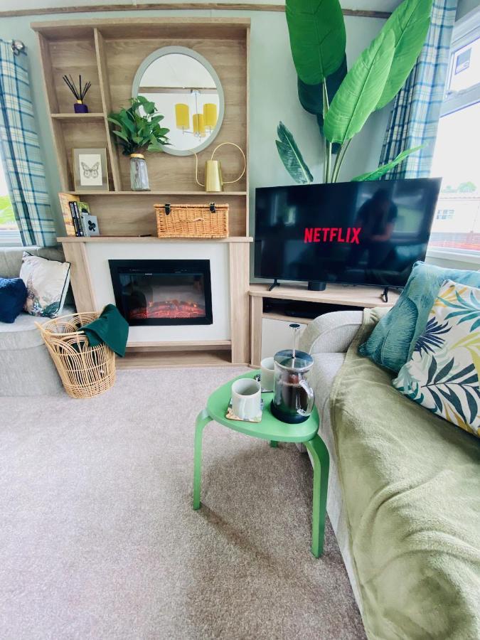 The Sanctuary Holiday Home - Escape The Ordinary Knaresborough Εξωτερικό φωτογραφία