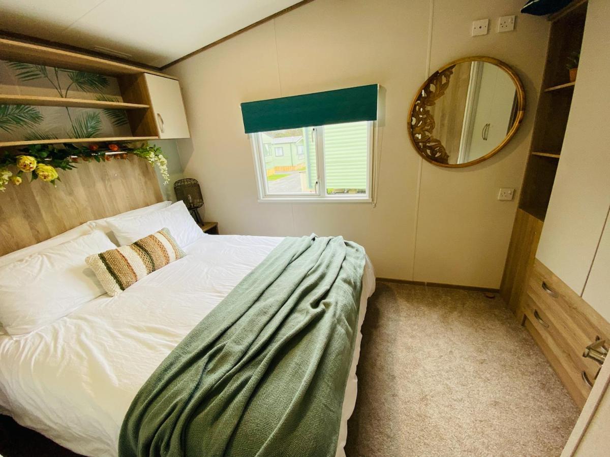 The Sanctuary Holiday Home - Escape The Ordinary Knaresborough Εξωτερικό φωτογραφία