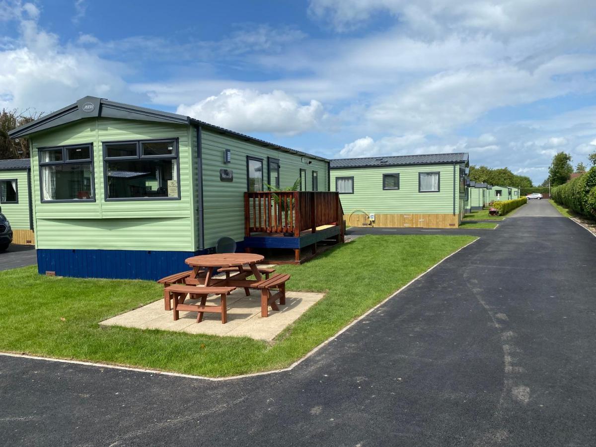 The Sanctuary Holiday Home - Escape The Ordinary Knaresborough Εξωτερικό φωτογραφία